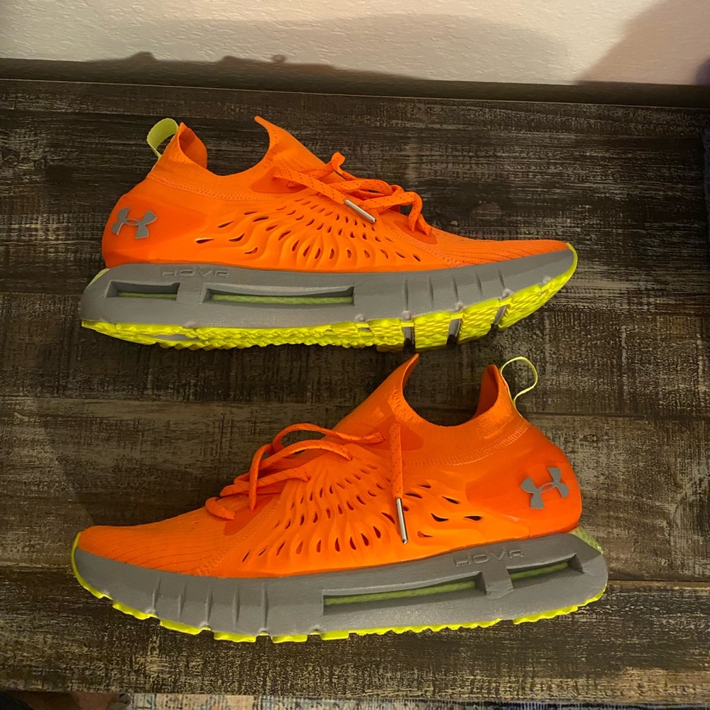 Under Armour phantom size 12